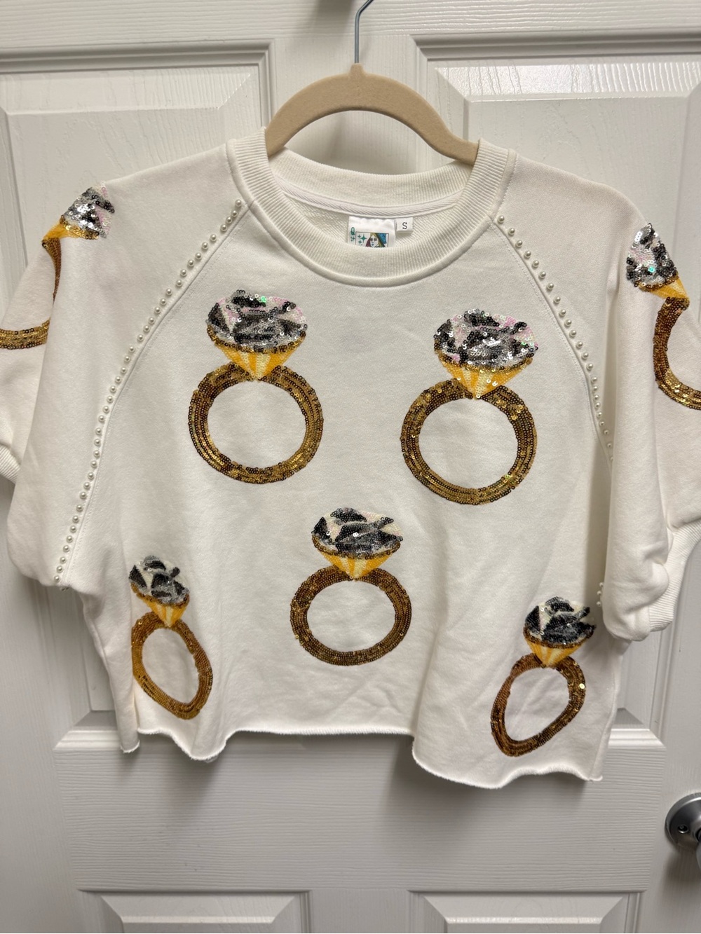 NWT Queen of Sparkles White Ring Cropped Sweater Top - Picture 2 of 9